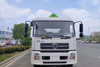 東風(fēng)天錦6.6米氣瓶運輸車箱式防爆車